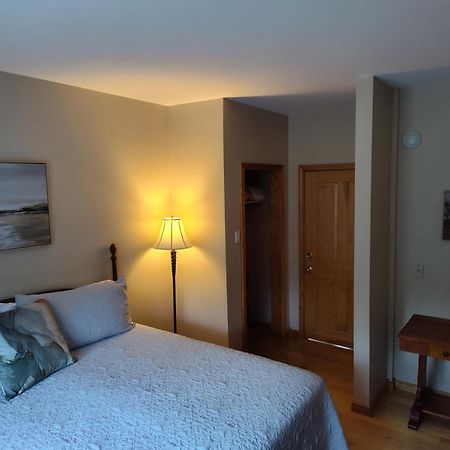 Chanterelle Inn & Cottages Baddeck Inlet エクステリア 写真
