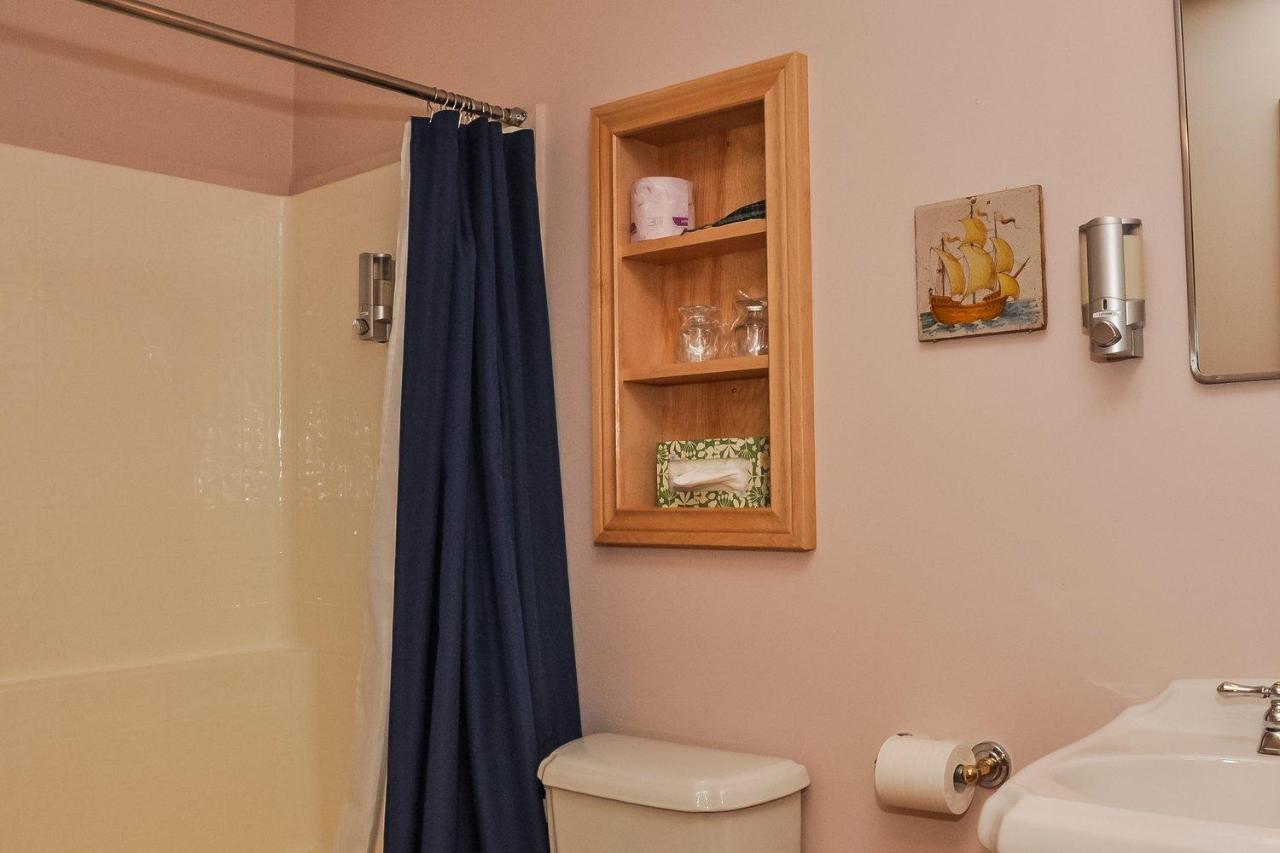 Chanterelle Inn & Cottages Baddeck Inlet エクステリア 写真