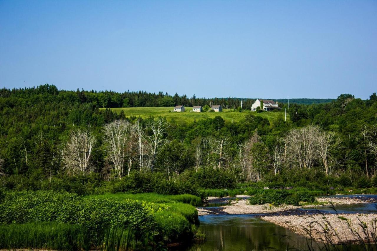 Chanterelle Inn & Cottages Baddeck Inlet エクステリア 写真